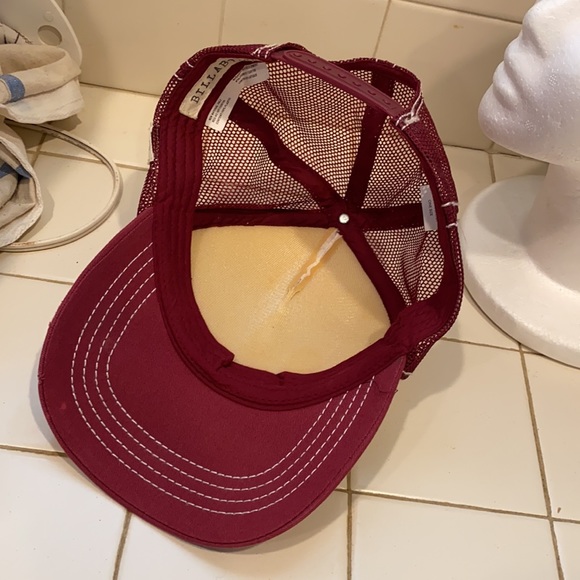 Billabong baseball style hat distressed in good - Picture 6 of 9